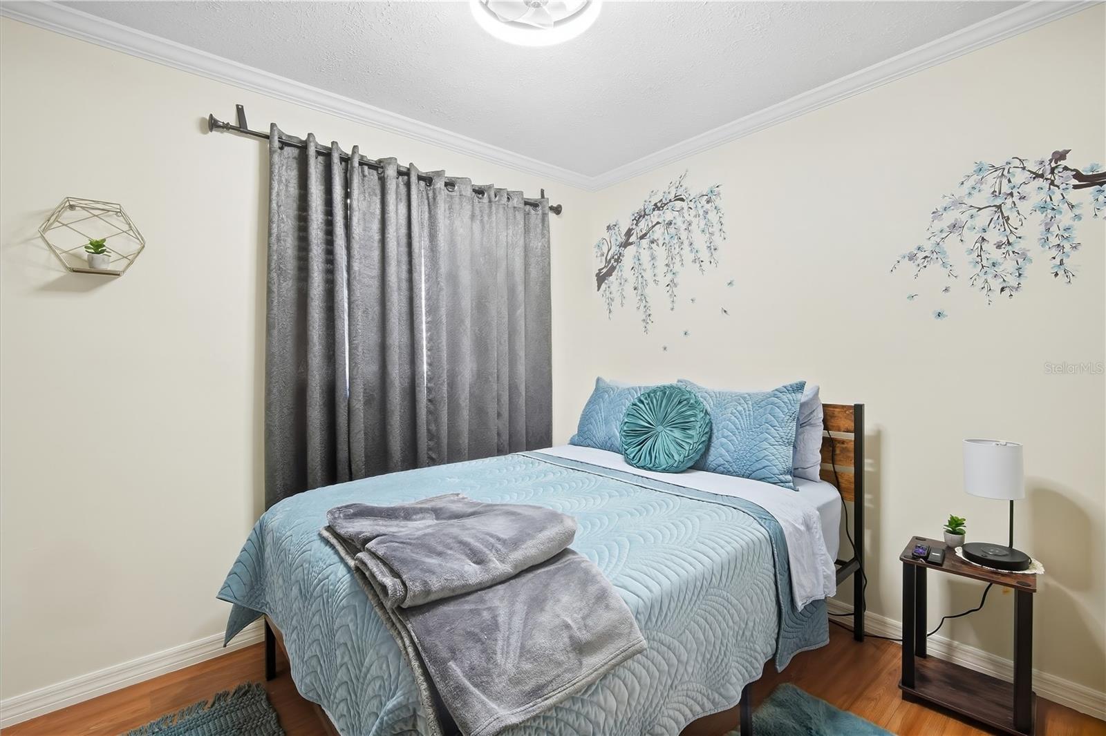 2112 E NEDRO RD — photo 10