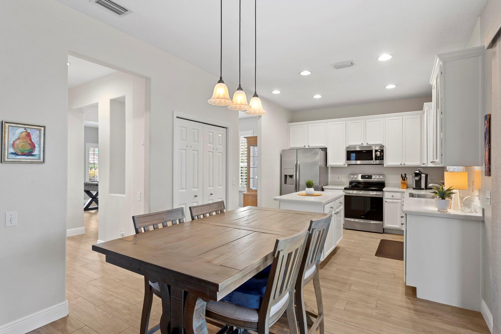 540 HARBOR GROVE CIR — photo 20