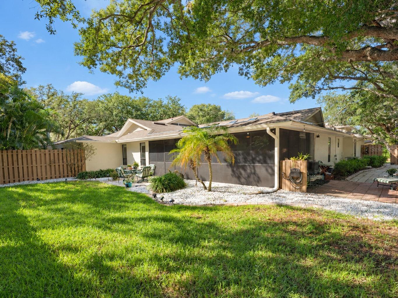 119 PARKSIDE COLONY DR — photo 8