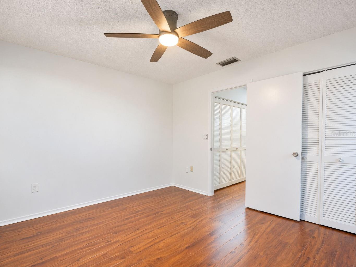 119 PARKSIDE COLONY DR — photo 40