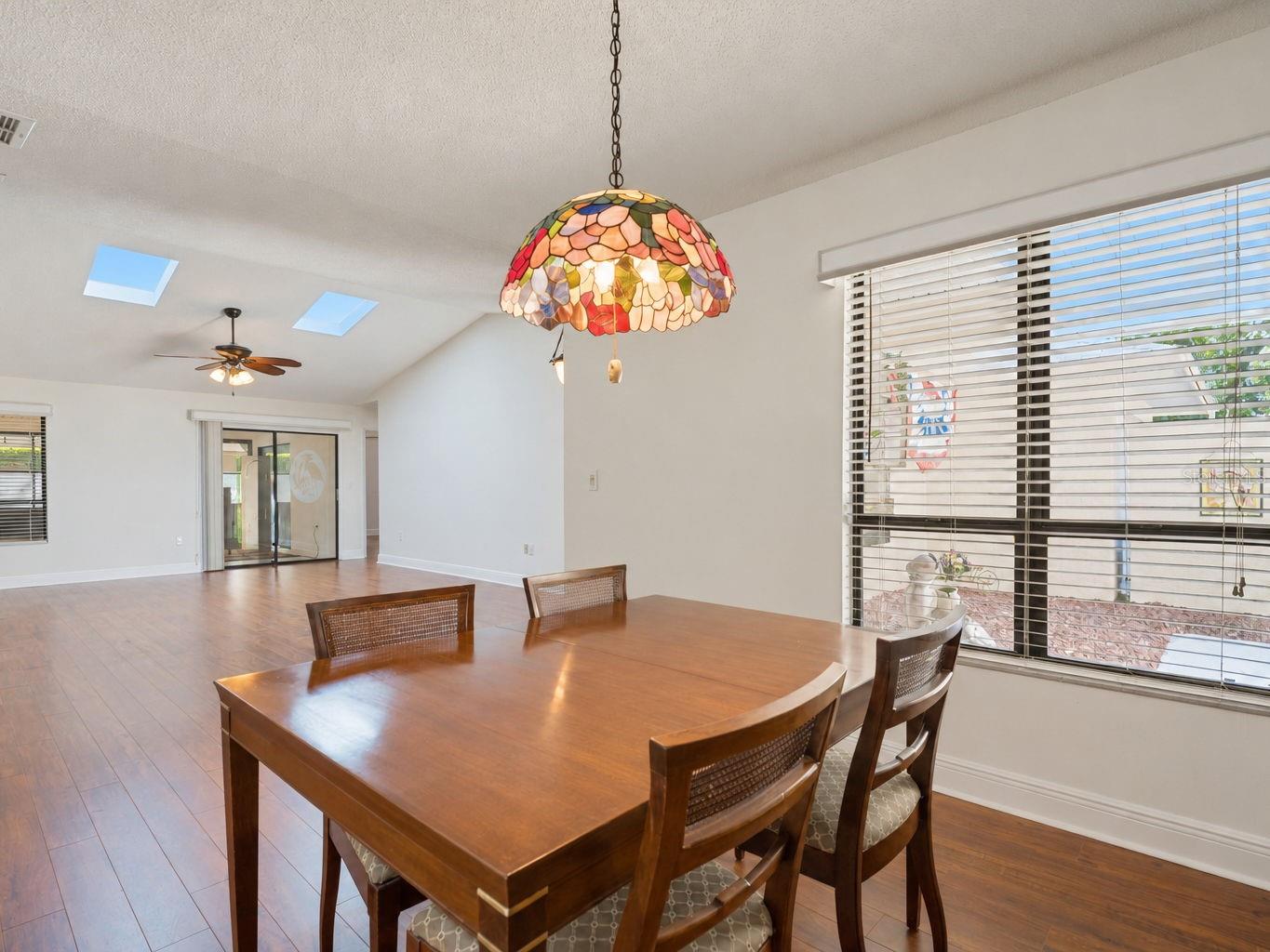 119 PARKSIDE COLONY DR — photo 22