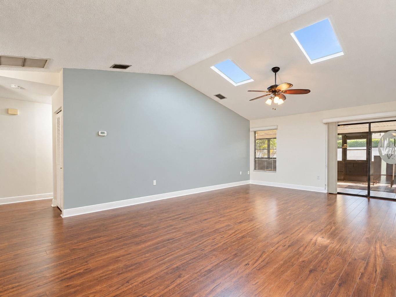119 PARKSIDE COLONY DR — photo 14