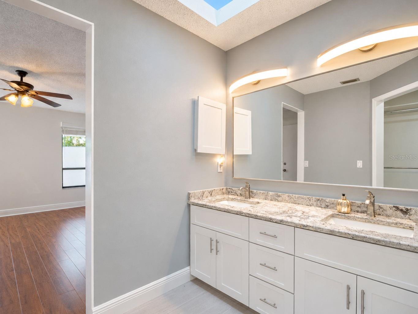 119 PARKSIDE COLONY DR — photo 44