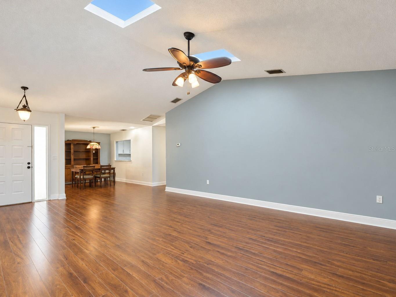119 PARKSIDE COLONY DR — photo 15