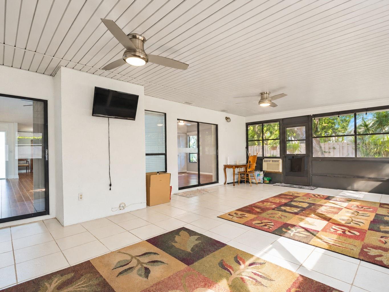 119 PARKSIDE COLONY DR — photo 34