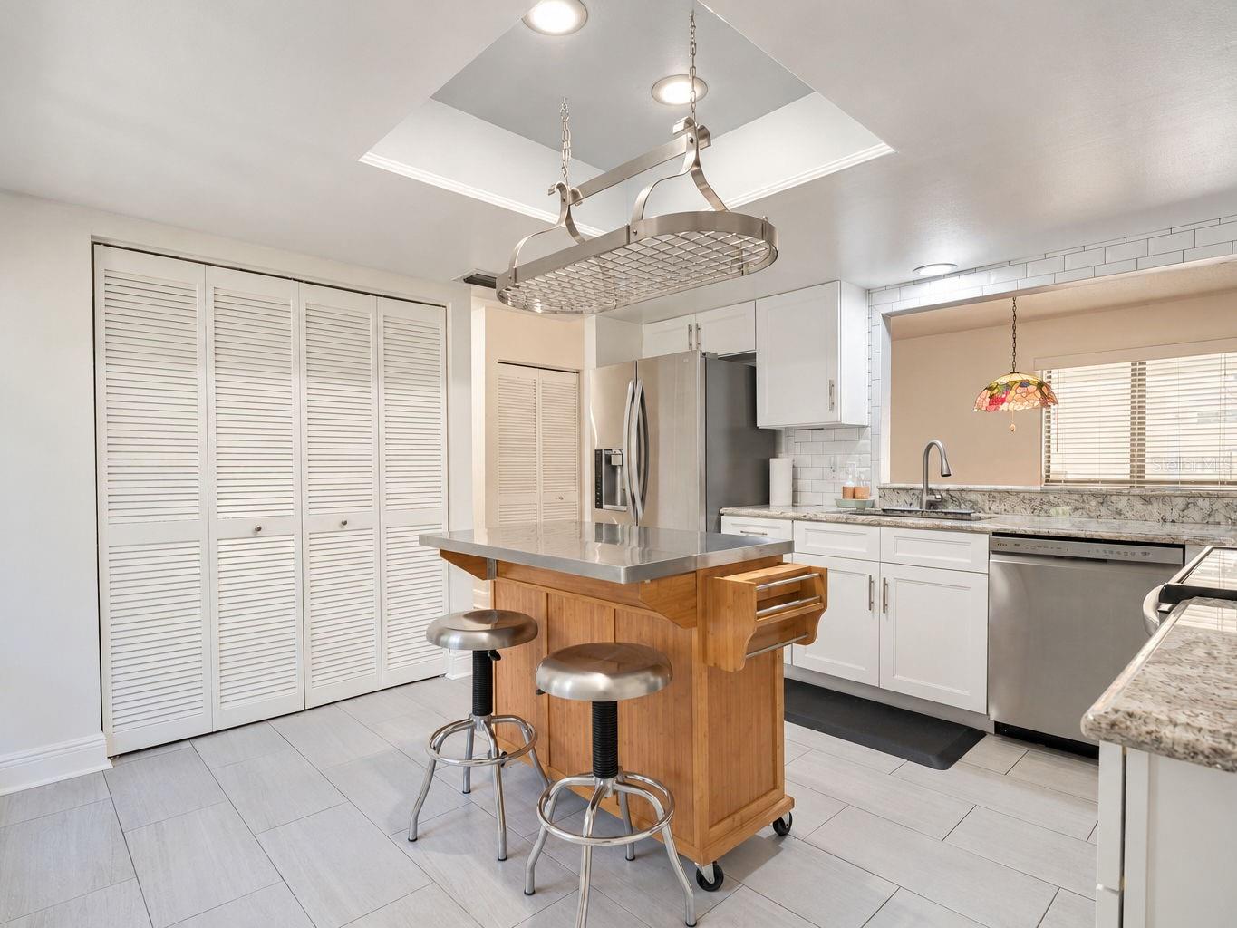 119 PARKSIDE COLONY DR — photo 19