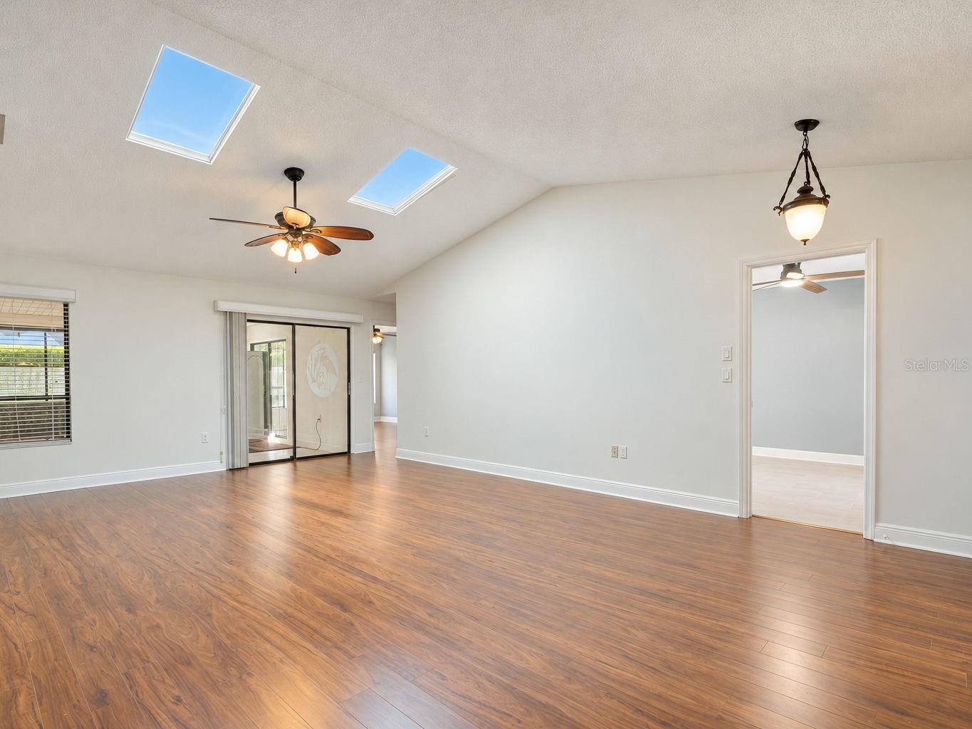 119 PARKSIDE COLONY DR — photo 13