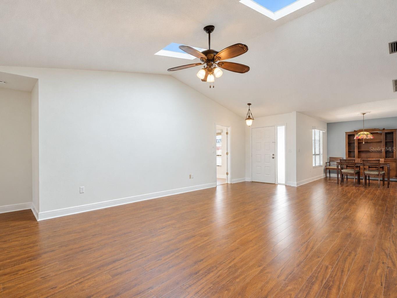 119 PARKSIDE COLONY DR — photo 10