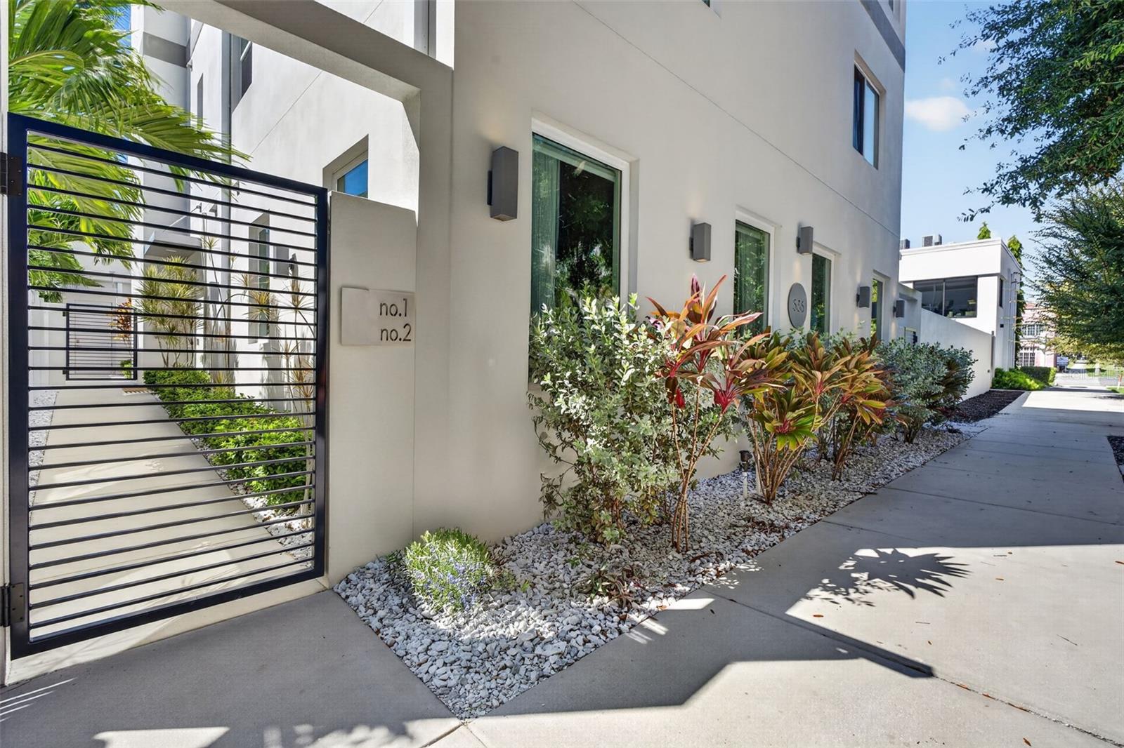 536 4TH AVE S #2 — photo 3