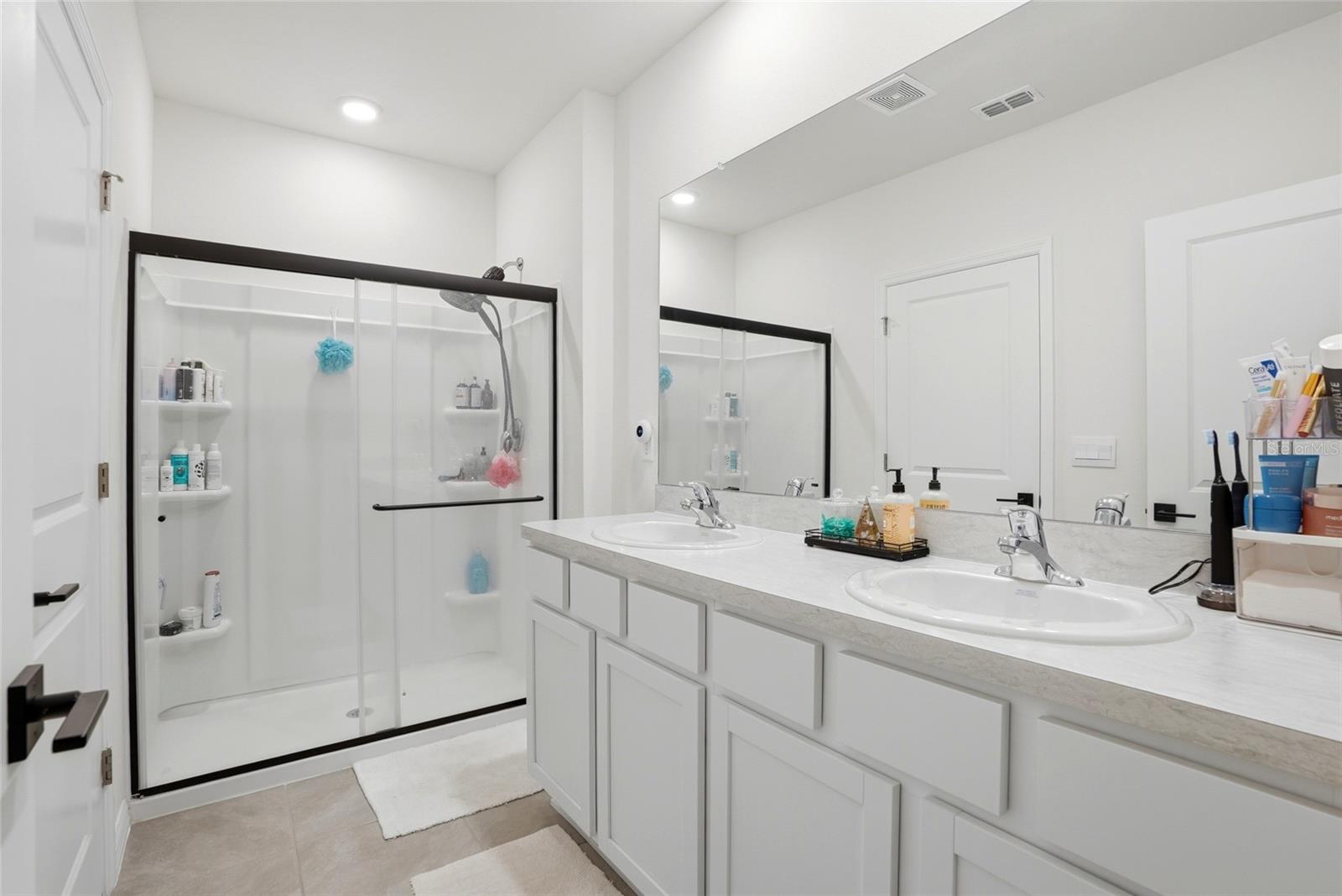 5674 CHORLEYWOOD LN — photo 24