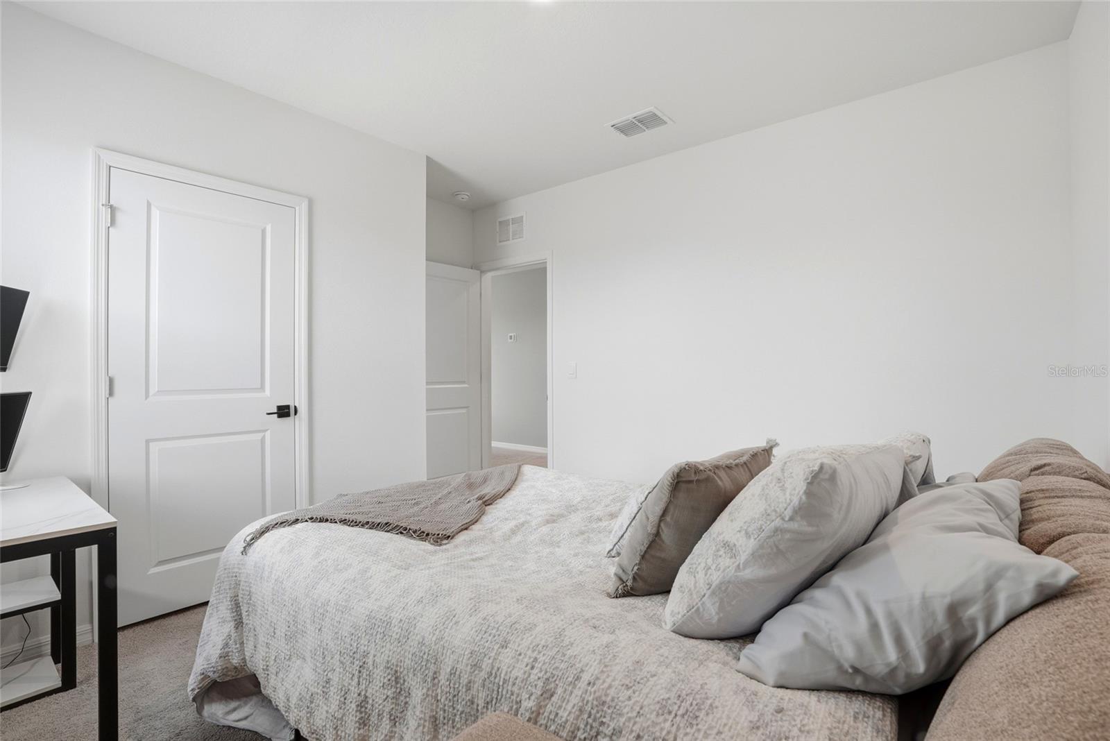 5674 CHORLEYWOOD LN — photo 27