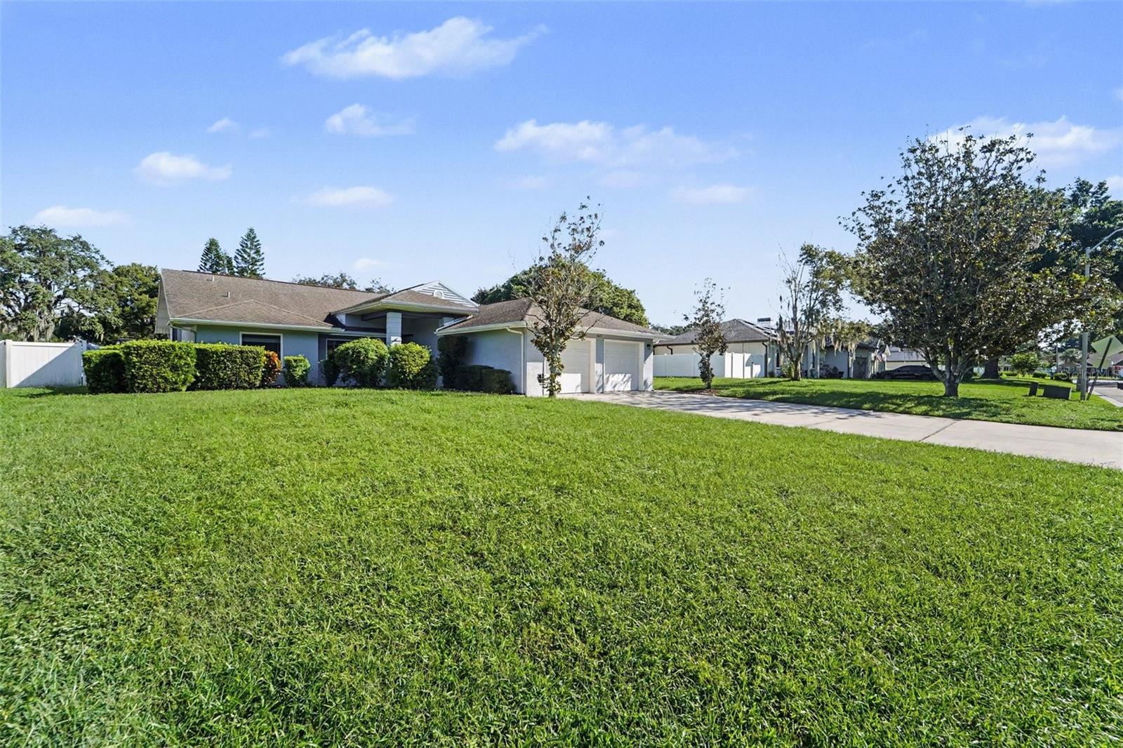 8807 WELLESLY CT — photo 3