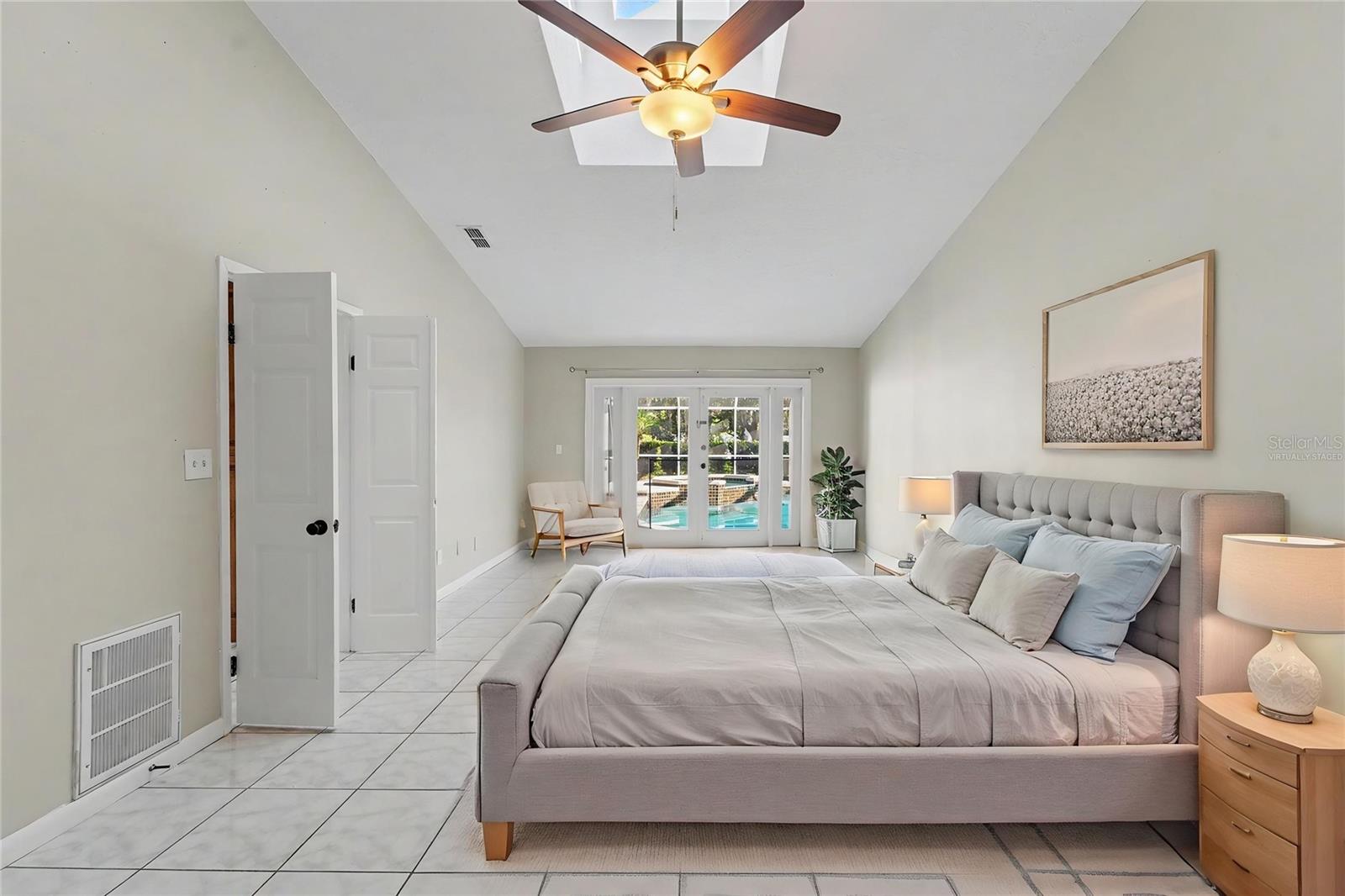 8807 WELLESLY CT — photo 16