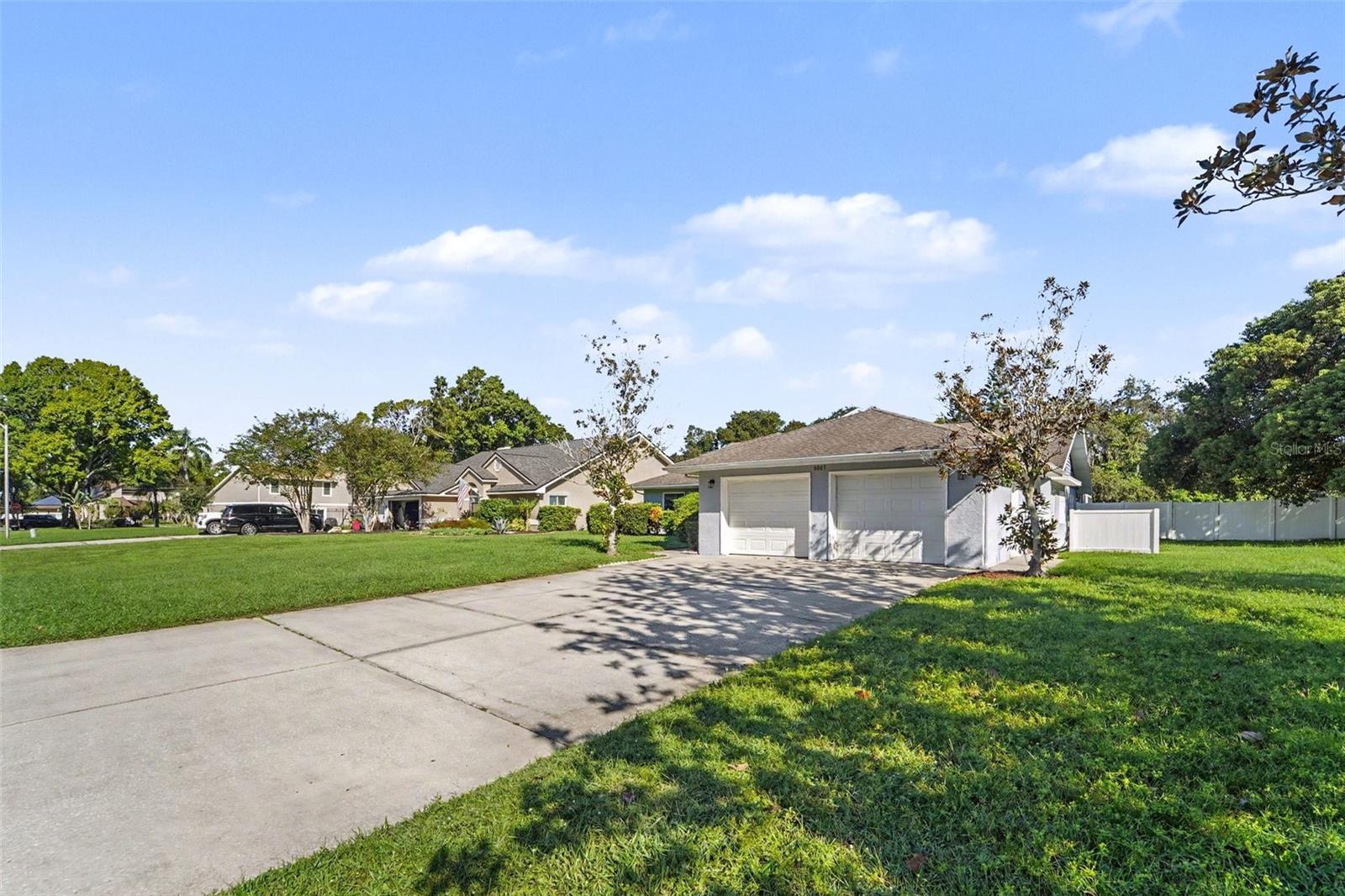 8807 WELLESLY CT — photo 2