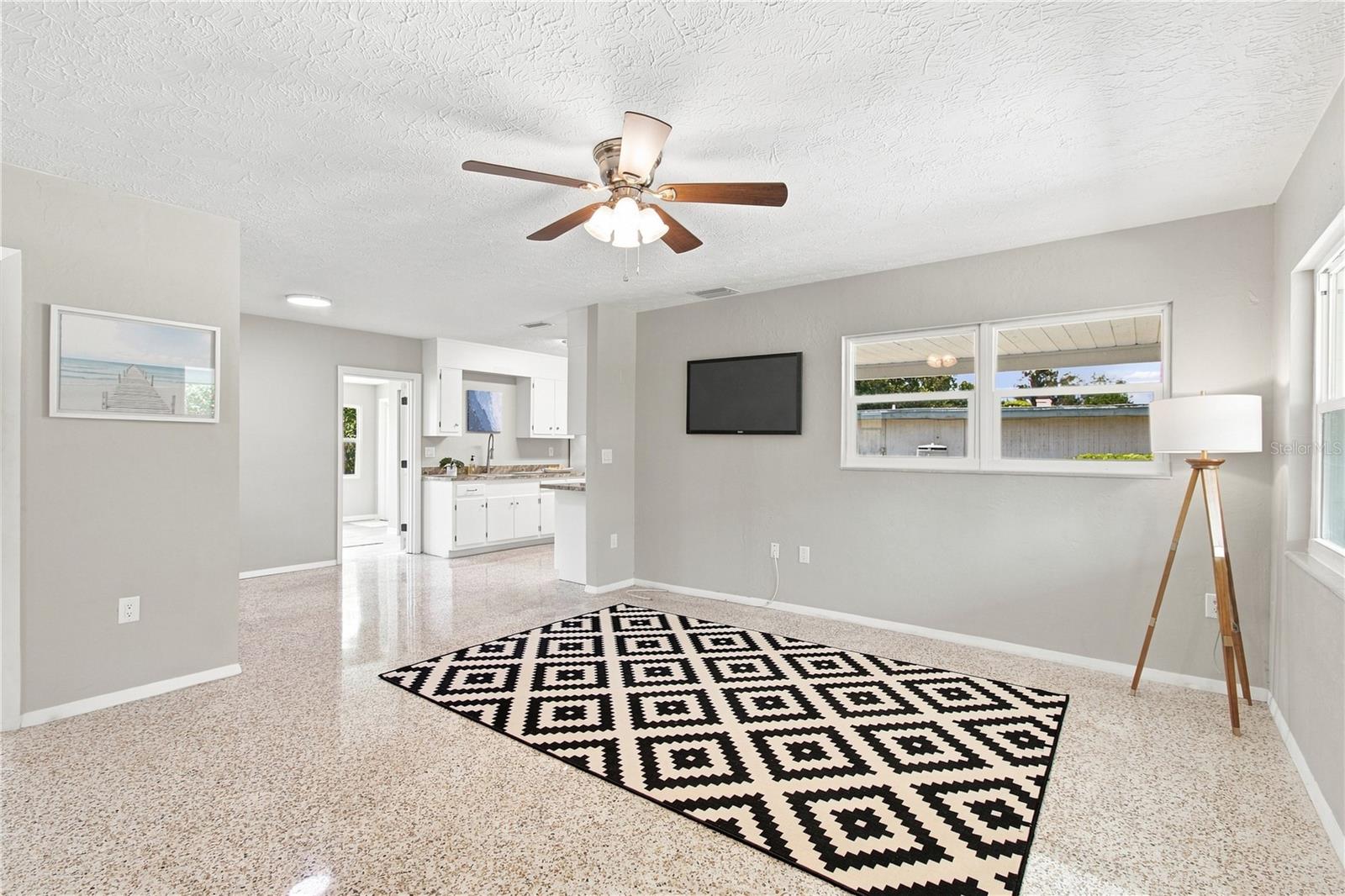 6203 RODGERS AVE — photo 8