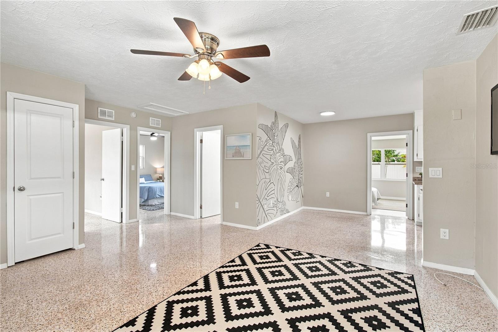 6203 RODGERS AVE — photo 9
