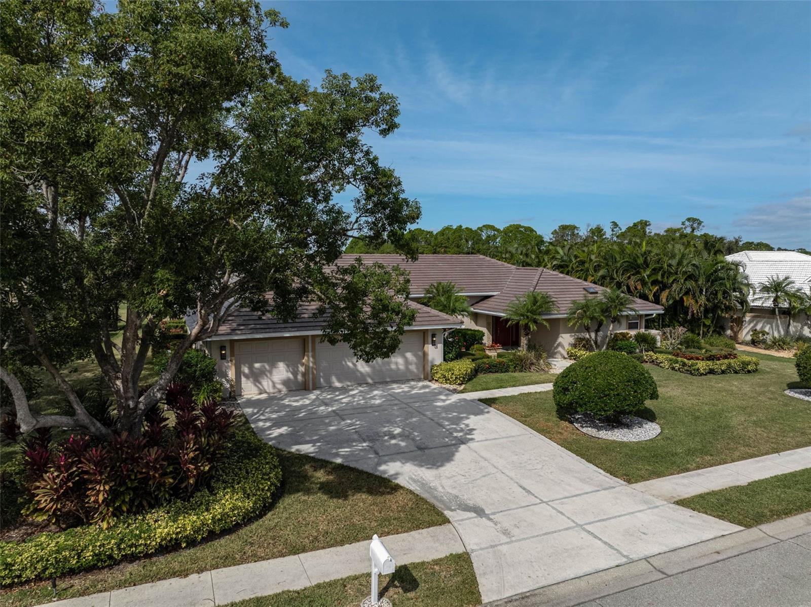 7570 LINKS CT — photo 47