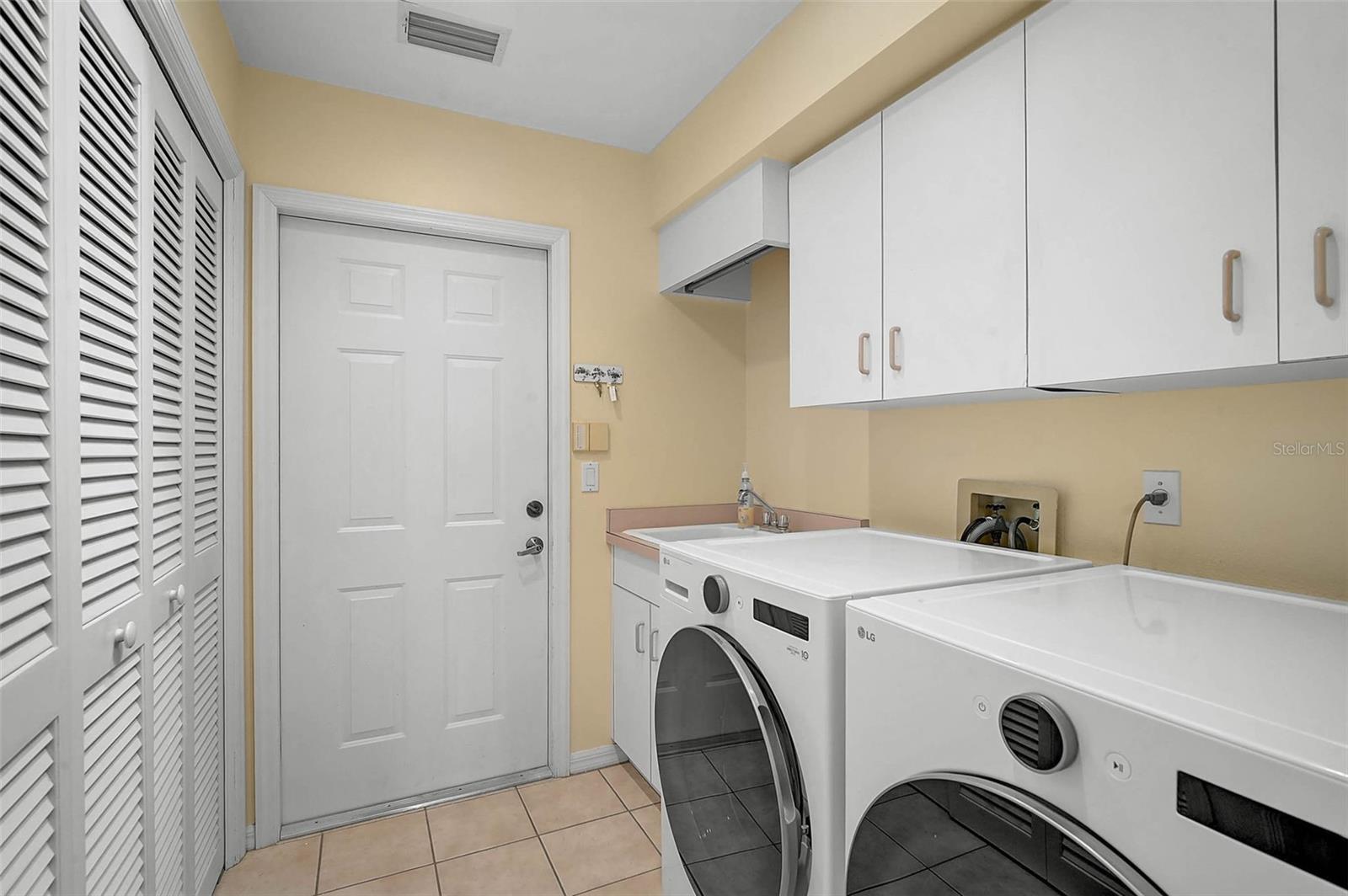 7570 LINKS CT — photo 33
