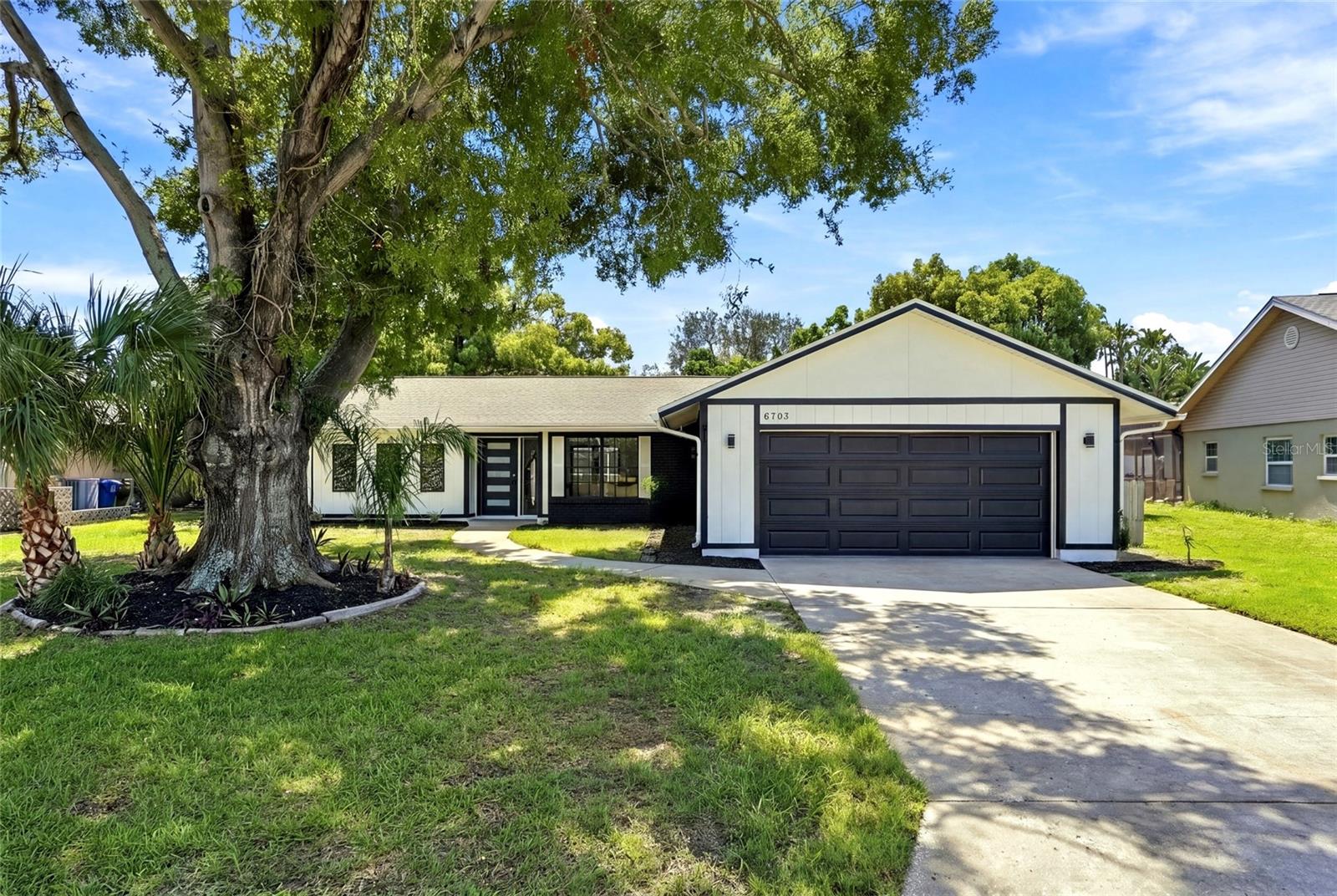 6703 POINTE WEST BLVD — photo 29