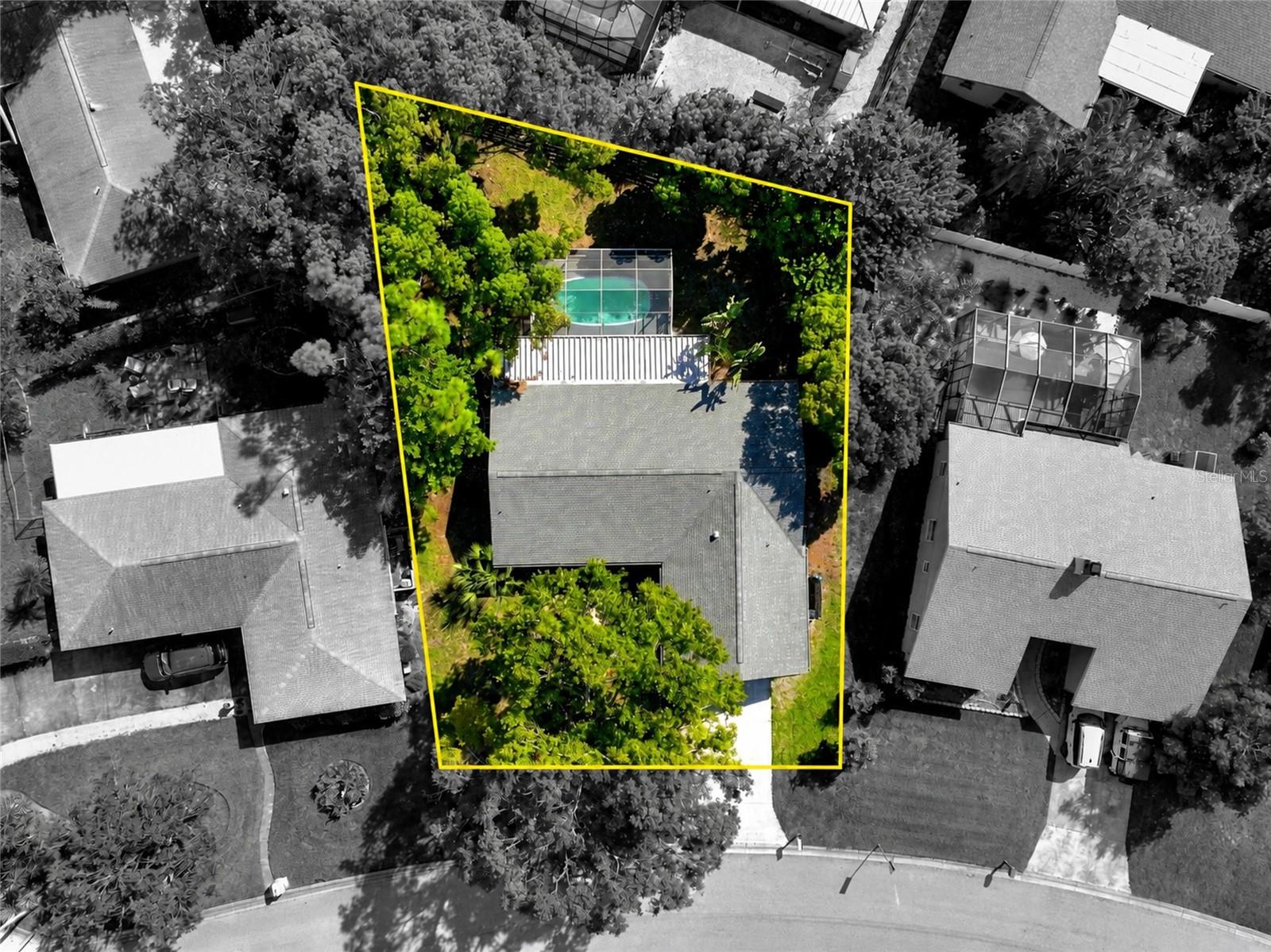 6703 POINTE WEST BLVD — photo 33