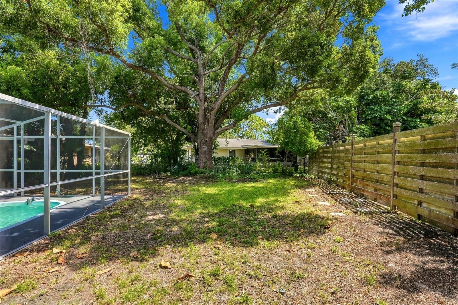 6703 POINTE WEST BLVD — photo 27