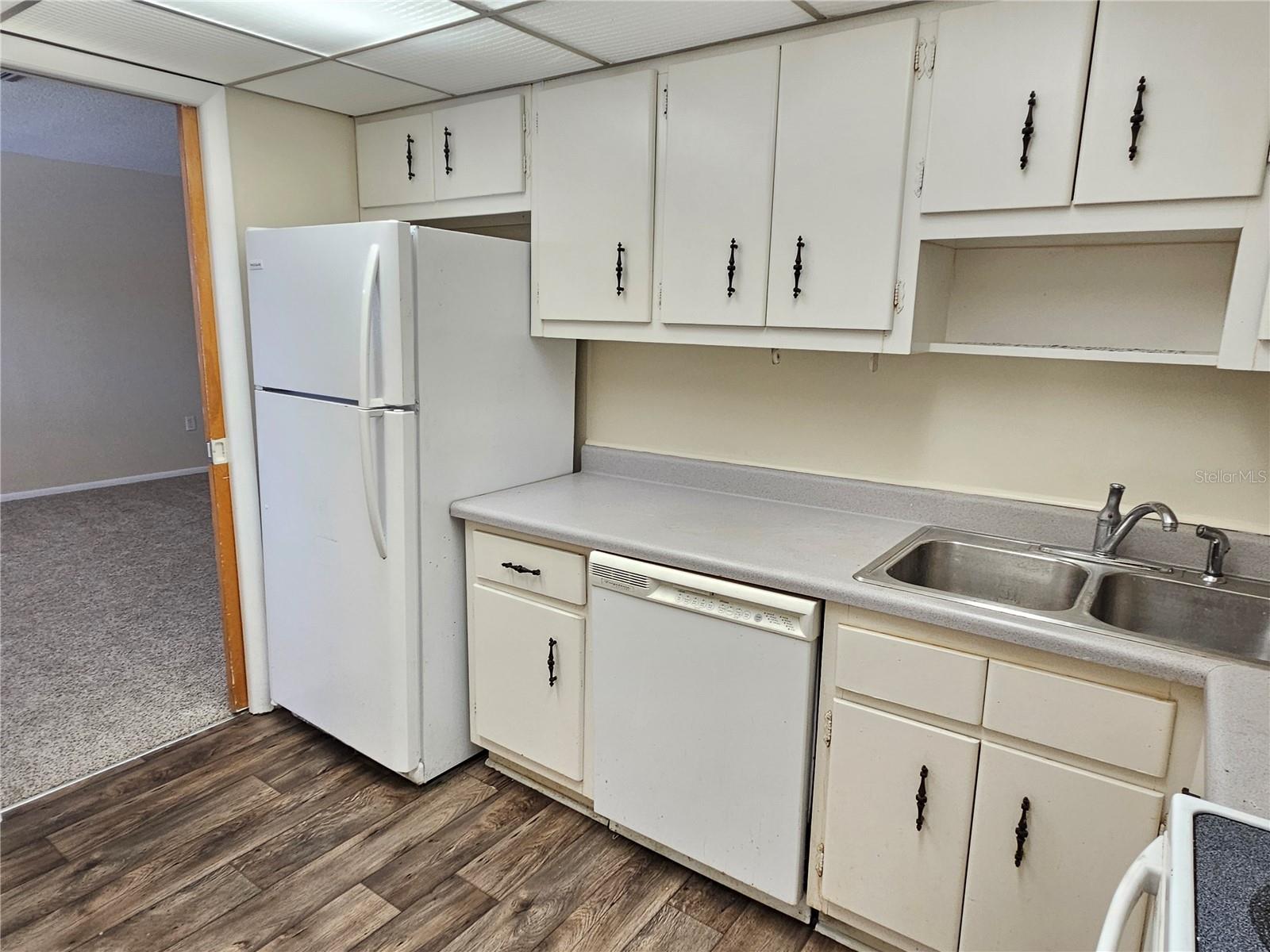 245 CENTER RD #211 — photo 8