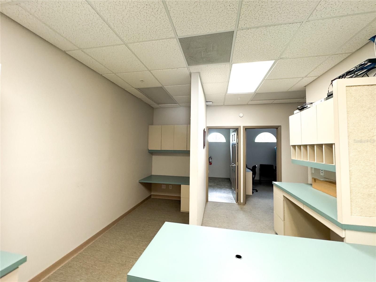517 RIVIERA STREET #B — photo 10