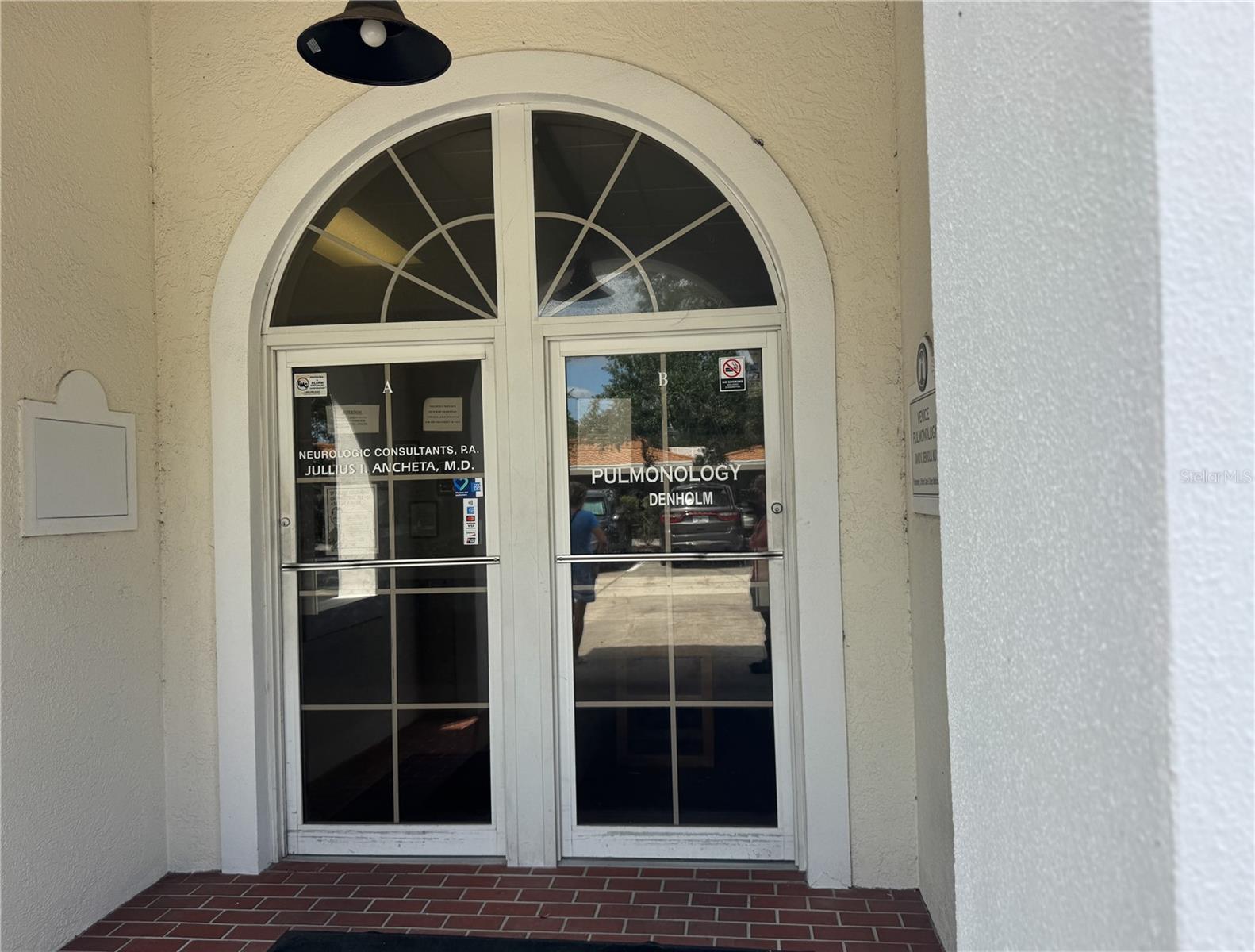517 RIVIERA STREET #B — photo 12