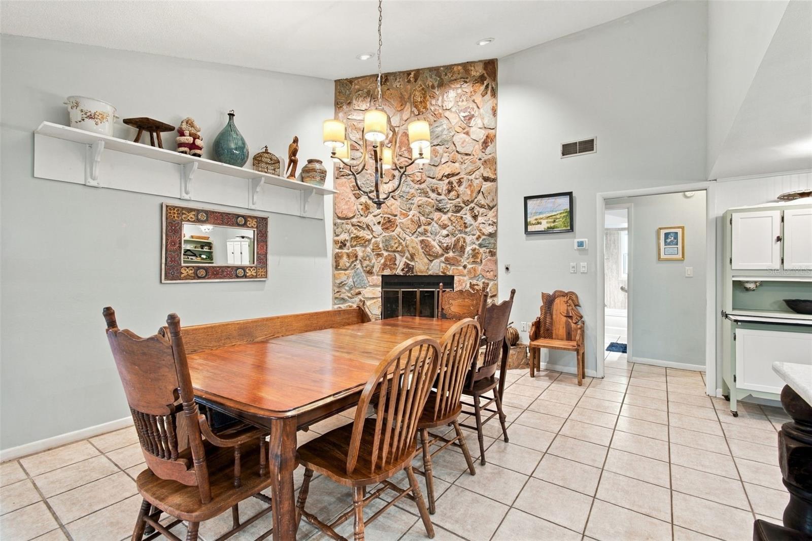 7891 SYCAMORE DR — photo 13