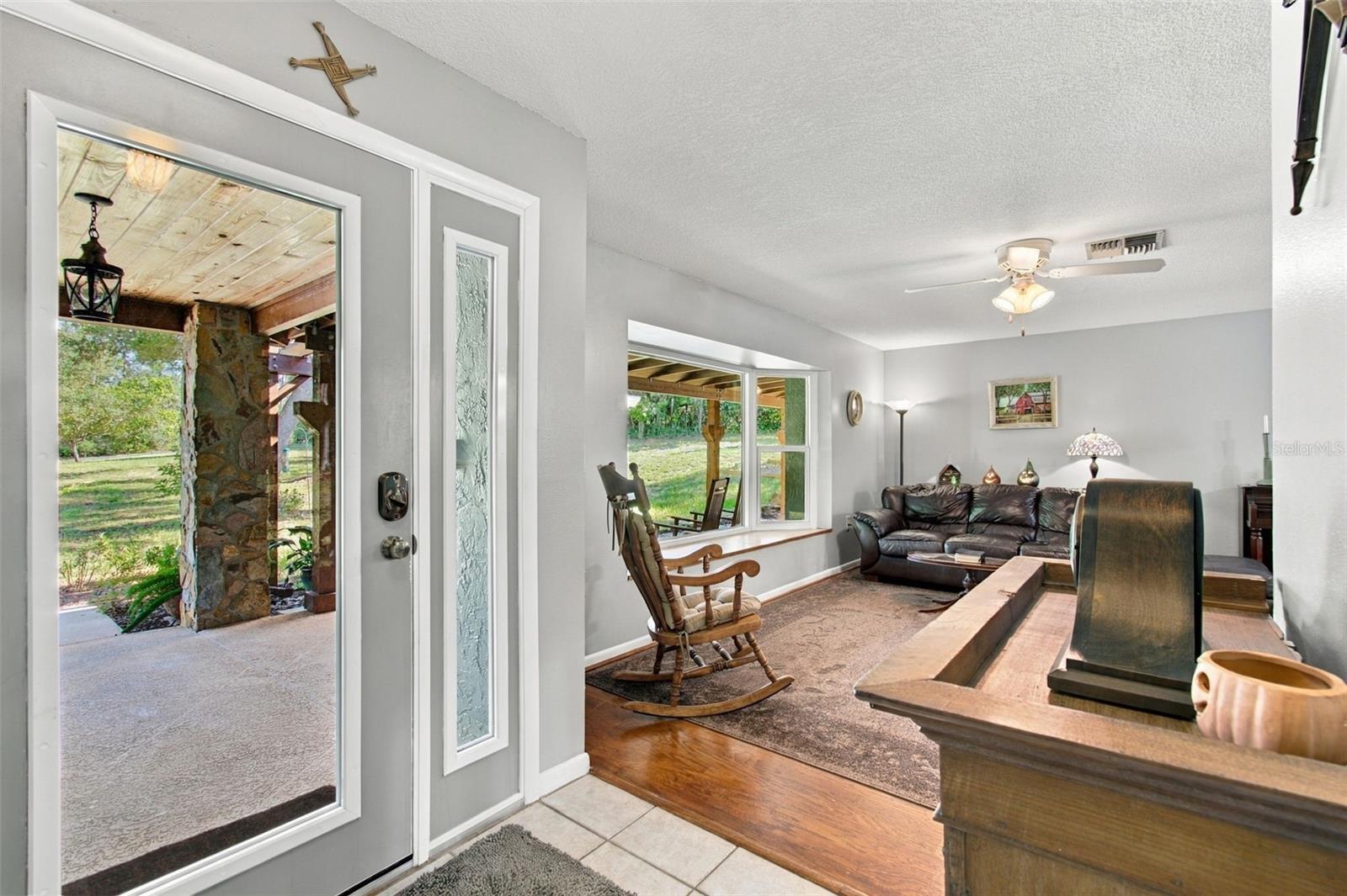 7891 SYCAMORE DR — photo 6