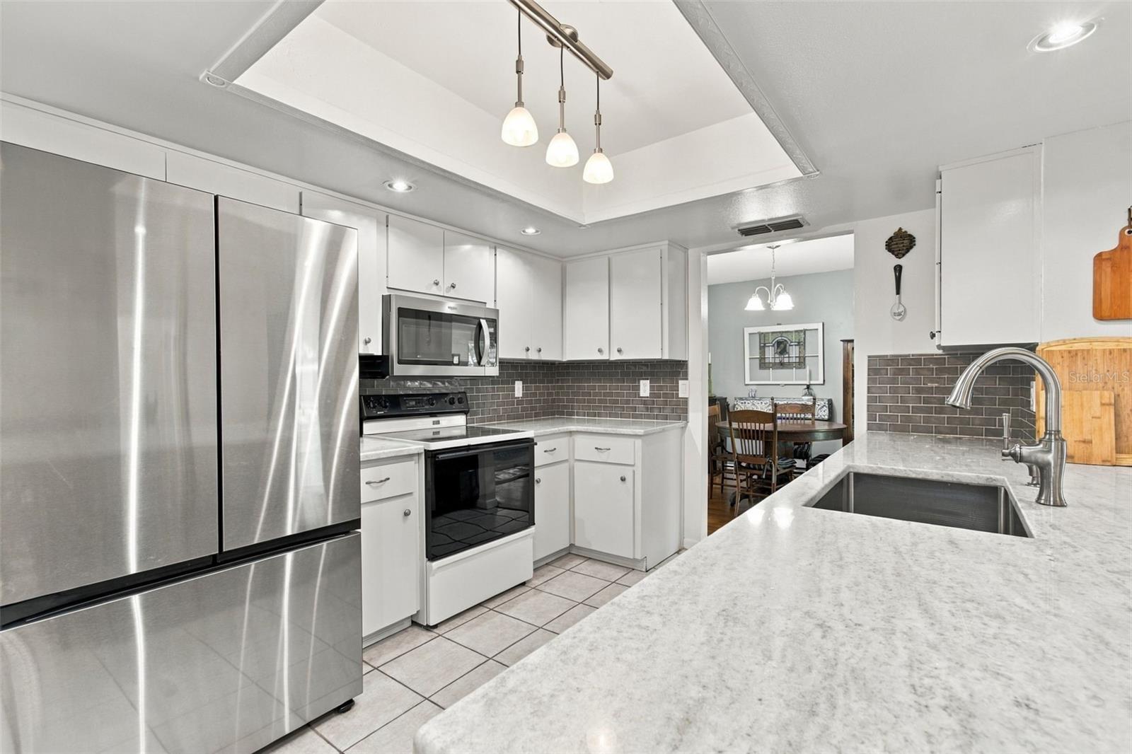 7891 SYCAMORE DR — photo 10