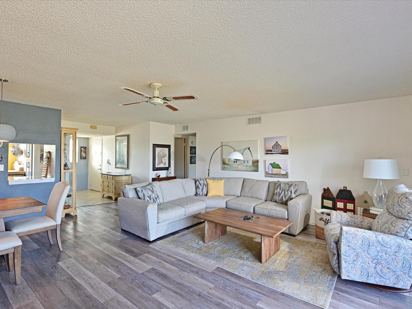 4240 IRONWOOD CIR #206A — photo 6