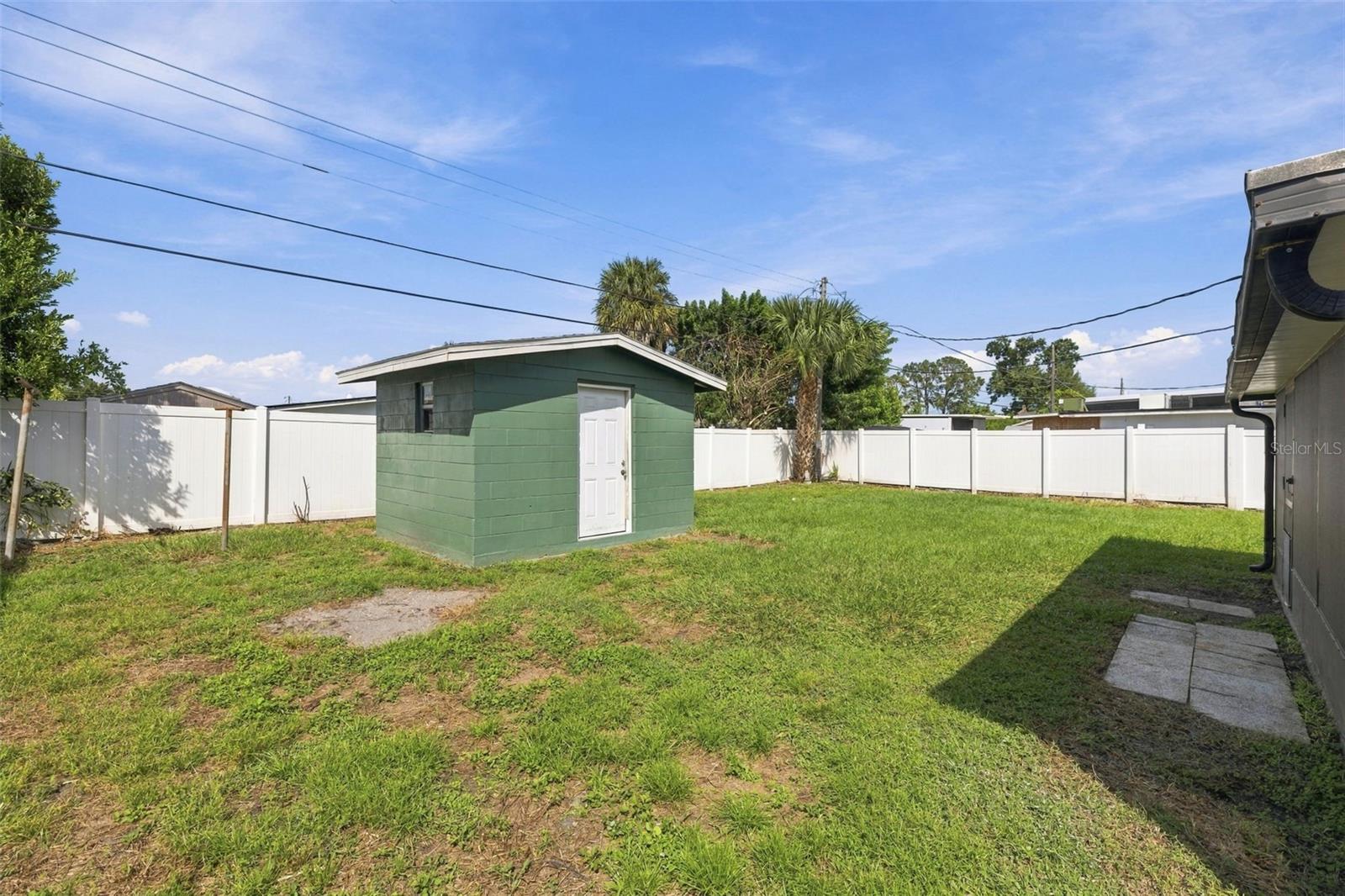 4531 W FERN ST — photo 24