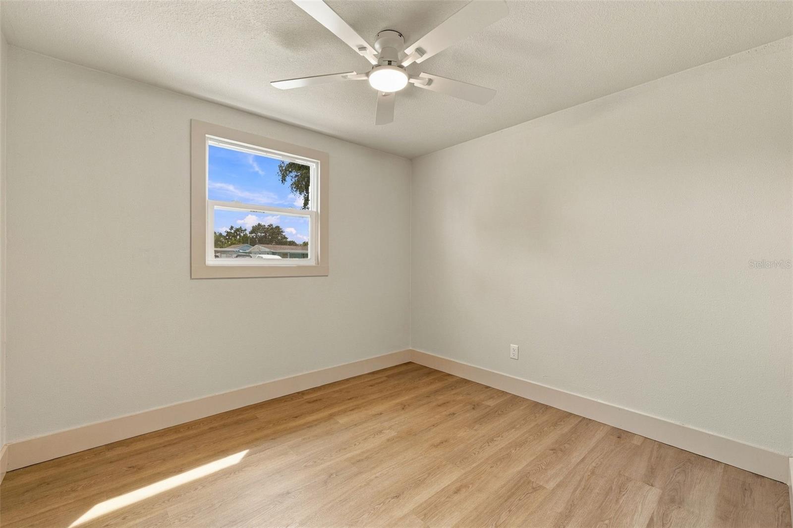 4531 W FERN ST — photo 16