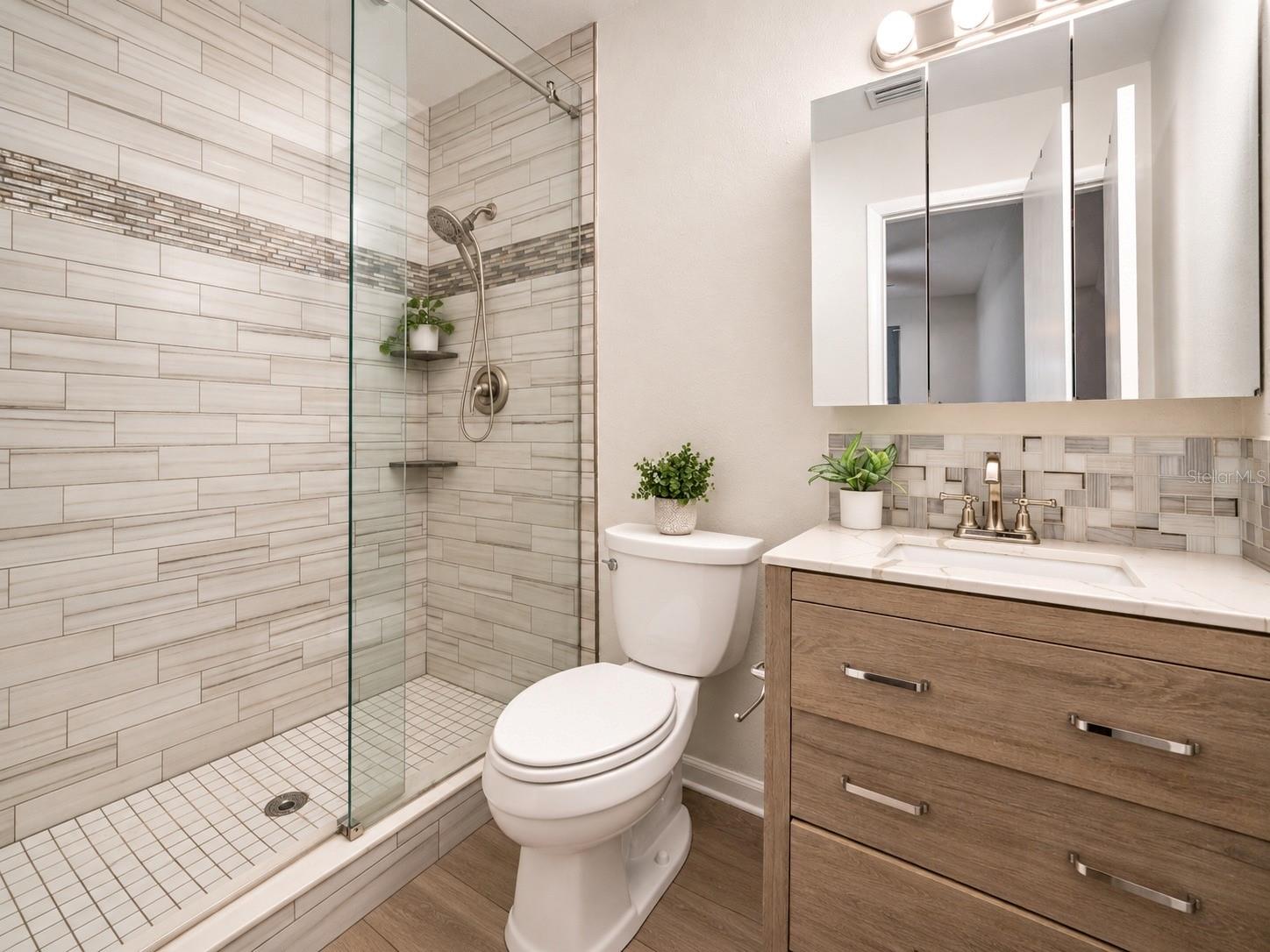 13915 BRIDGEPORT DR — photo 10