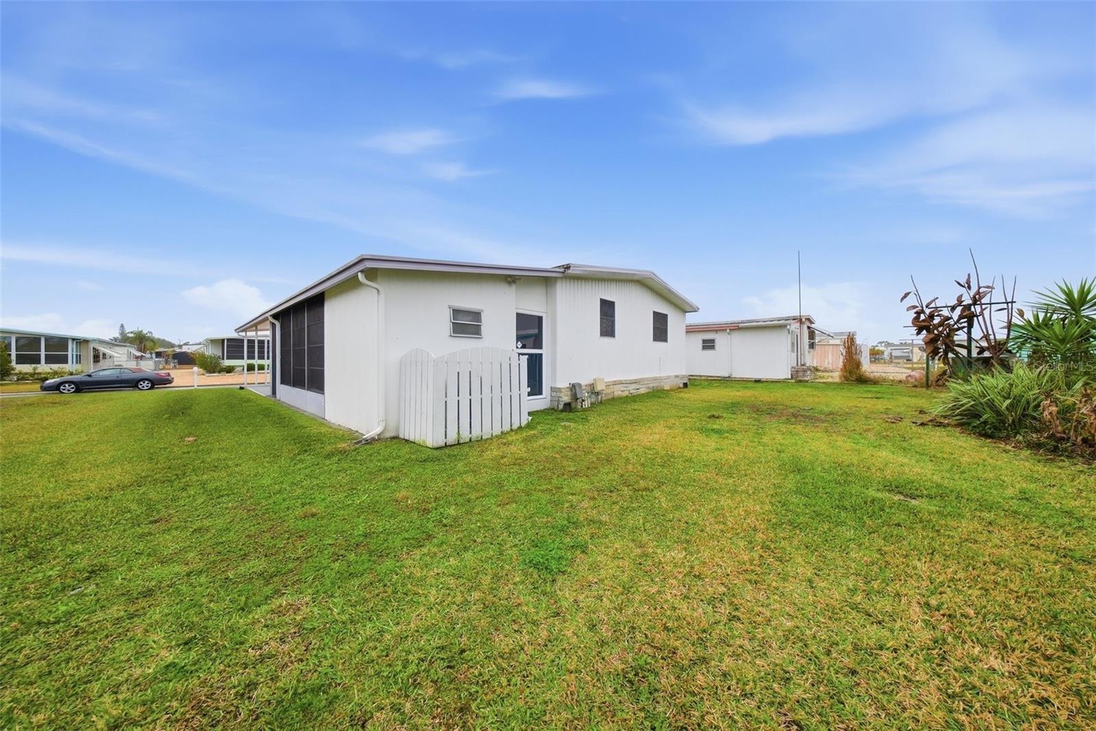 12117 CARTWRIGHT DR — photo 32