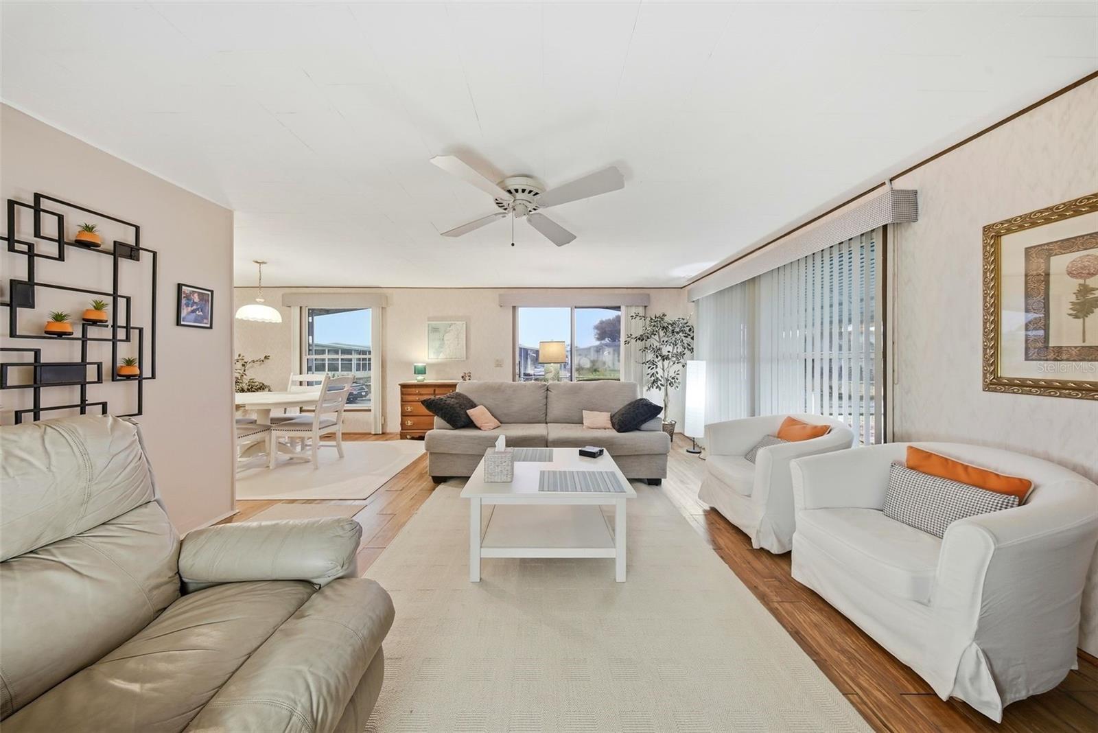 12117 CARTWRIGHT DR — photo 2
