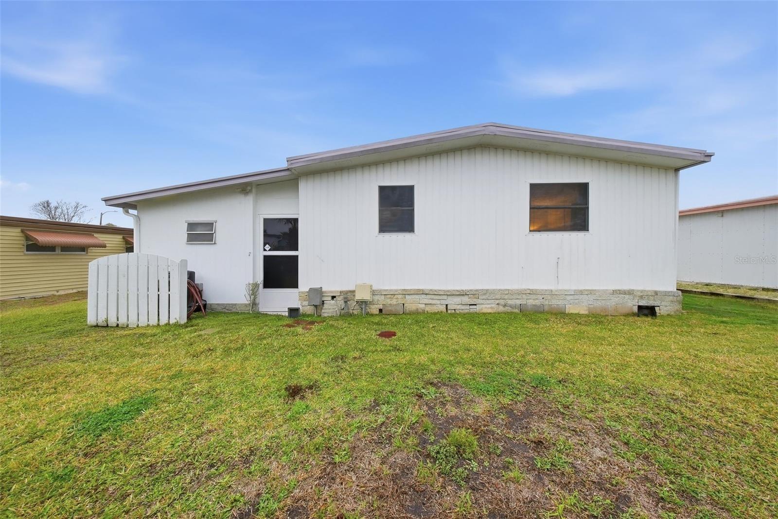 12117 CARTWRIGHT DR — photo 33