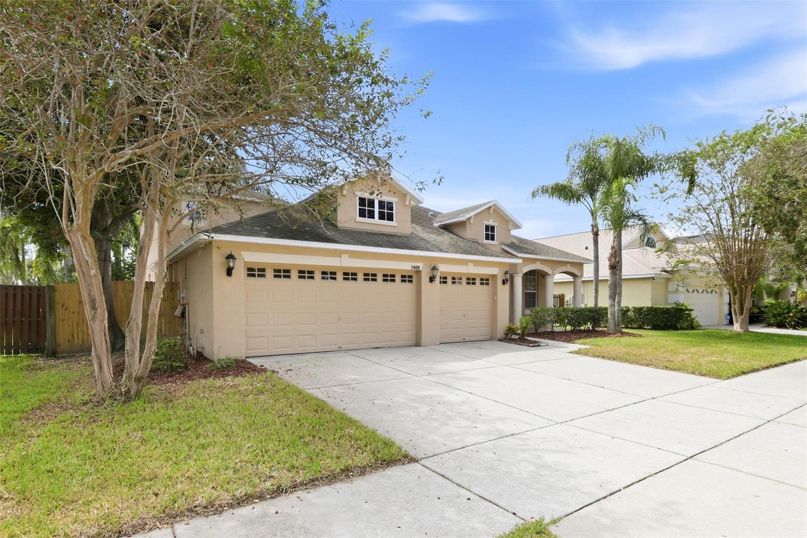 11409 BLUE LILAC AVE — photo 2