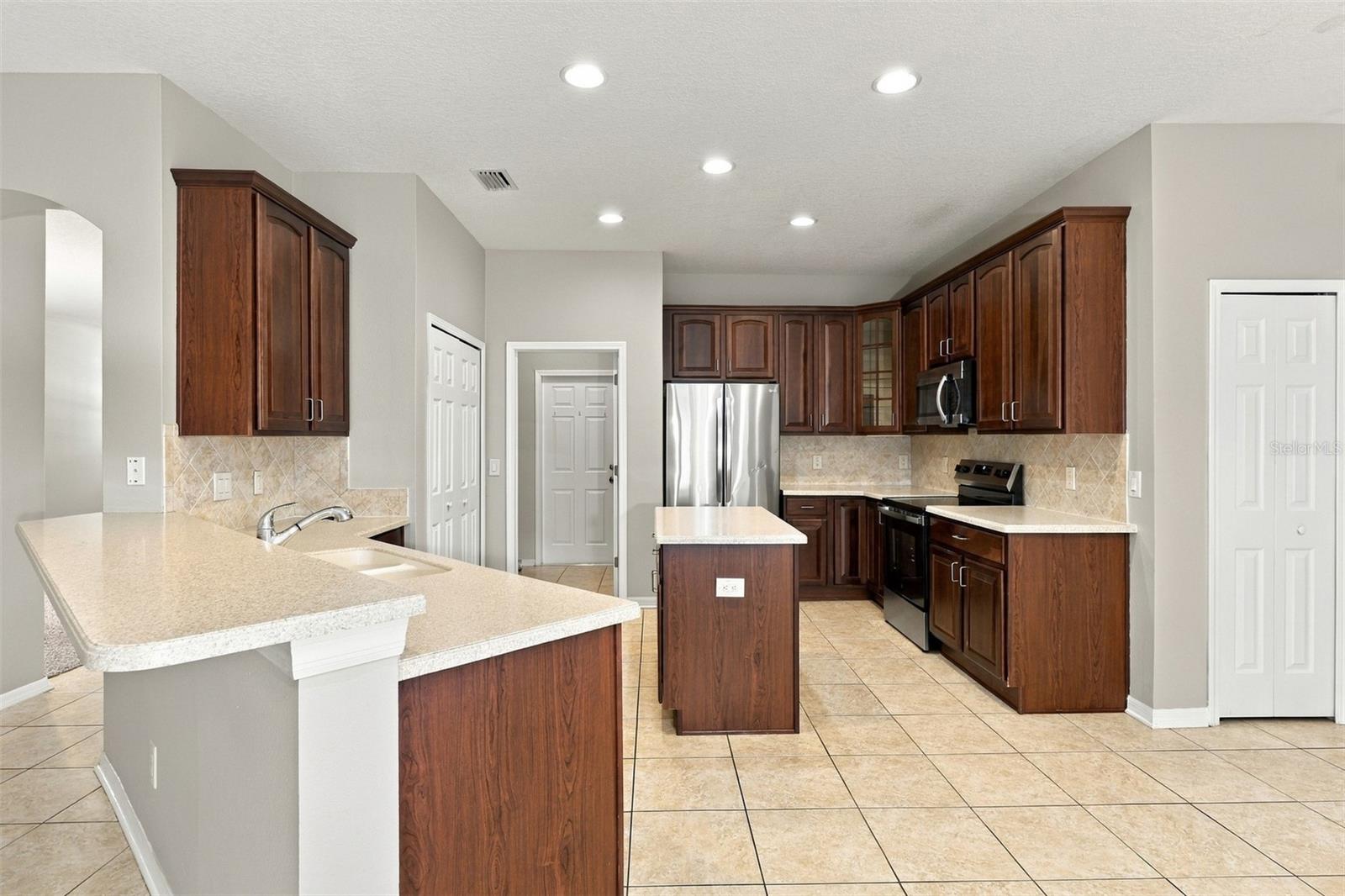 11409 BLUE LILAC AVE — photo 13