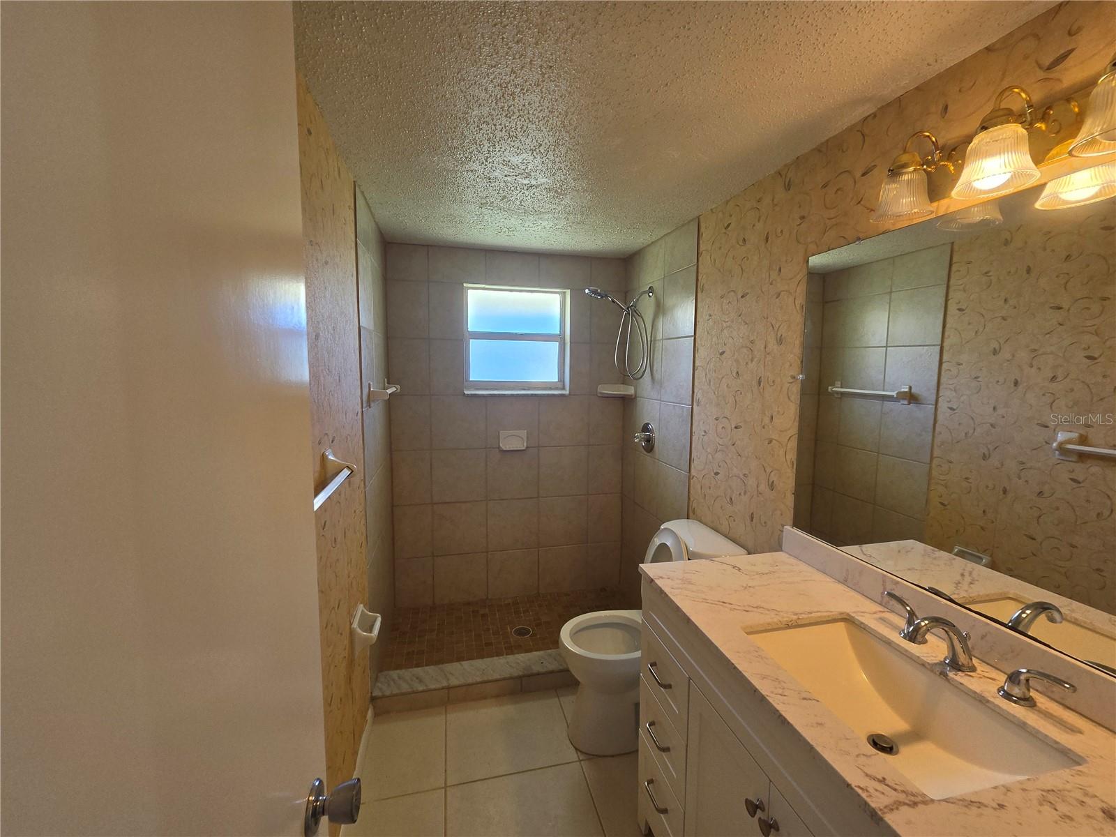 653 HARVEY ST — photo 10