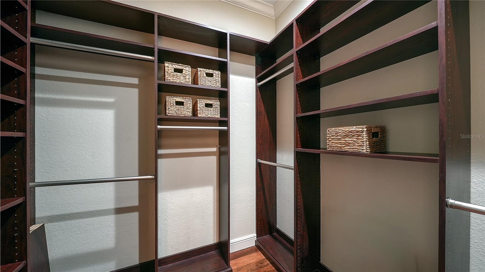 1513 OAK ST #18 — photo 31