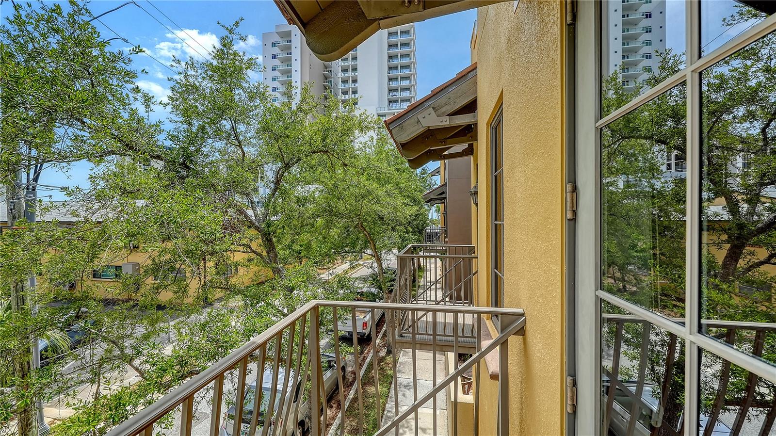 1513 OAK ST #18 — photo 36
