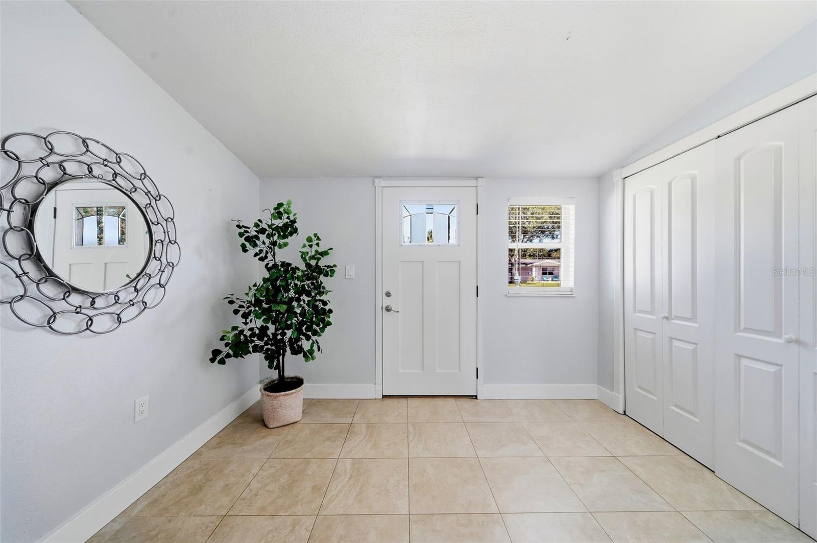 532 43RD AVE NE — photo 3