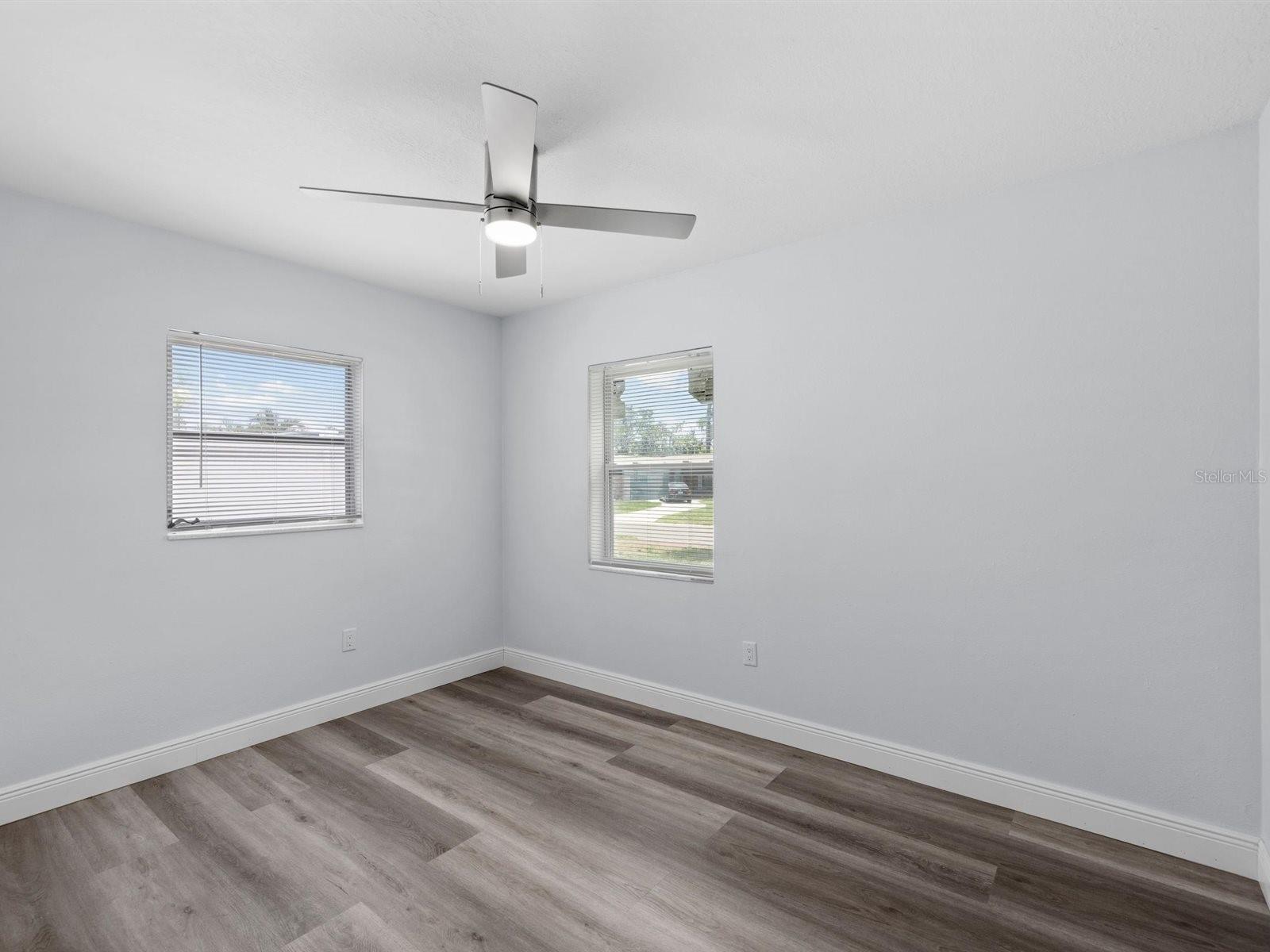 4928 SHETLAND AVE — photo 14