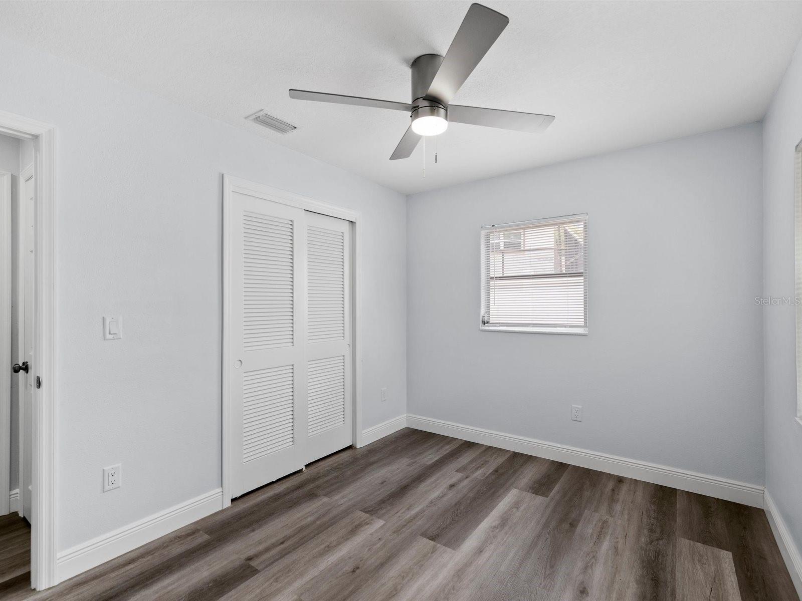 4928 SHETLAND AVE — photo 13