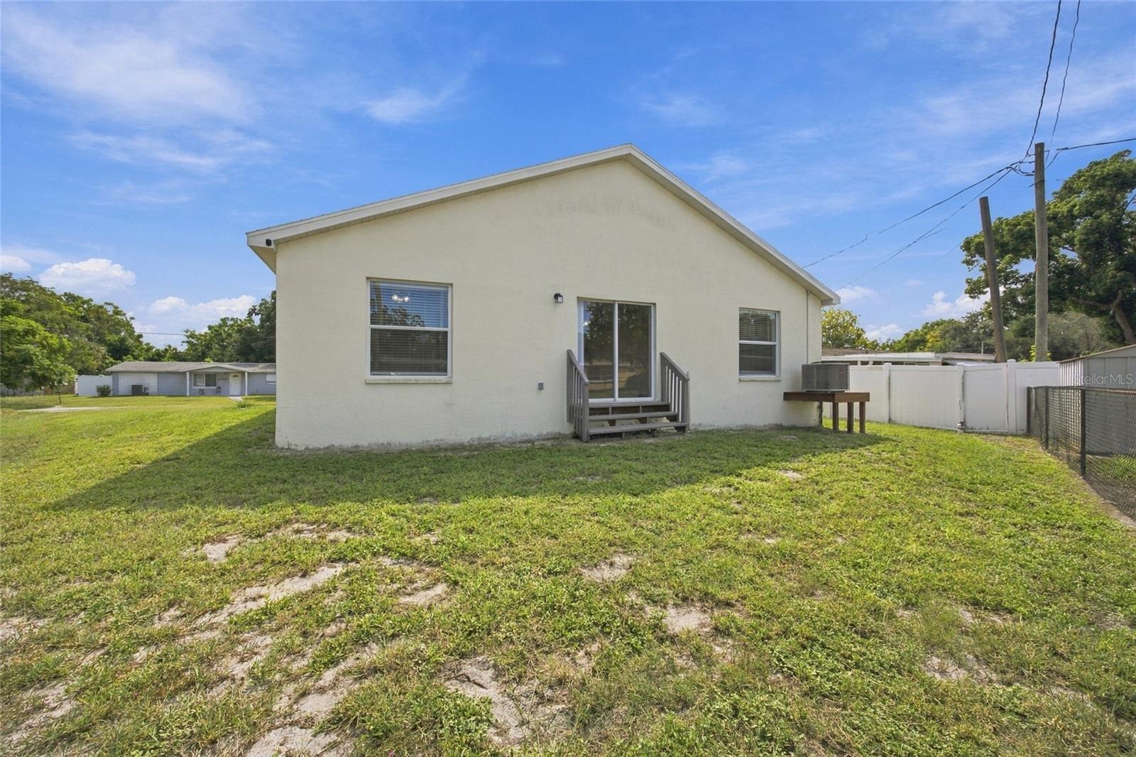 12617 SOCIAL DR — photo 14