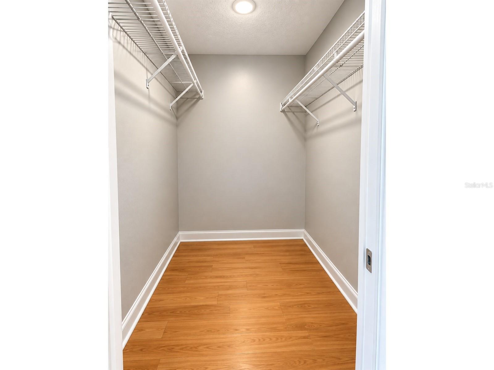 5124 SPRINGWOOD DR — photo 16
