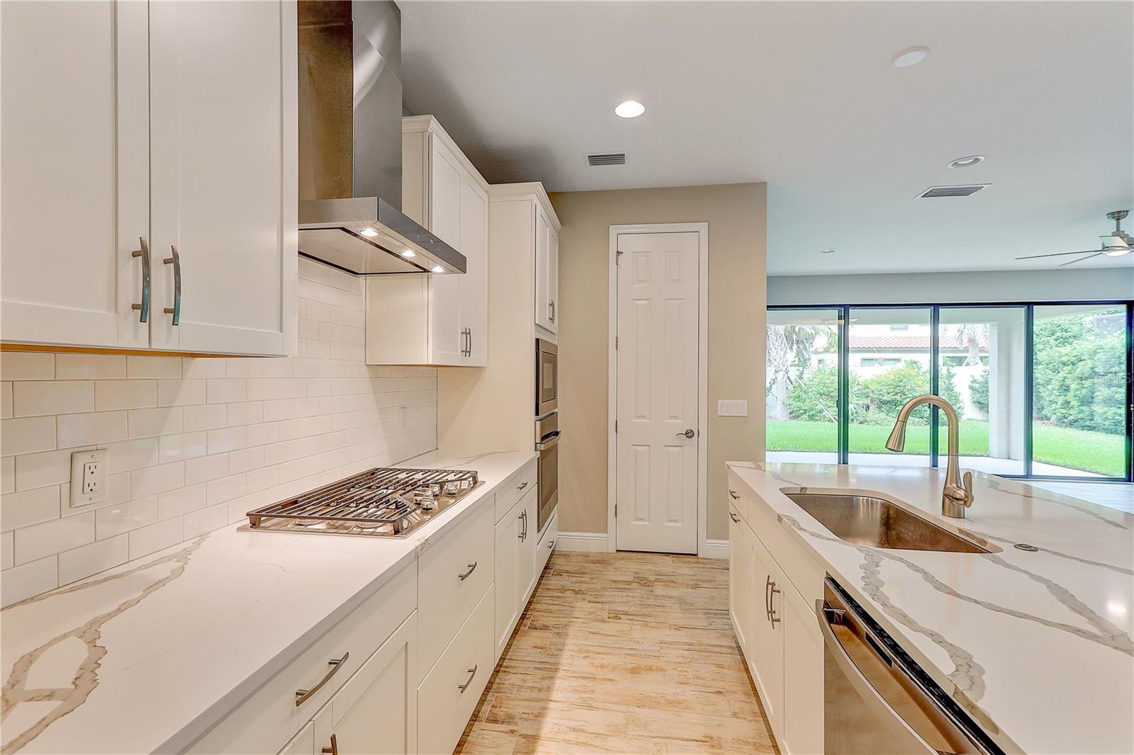 4000 BURDICK LOOP — photo 11