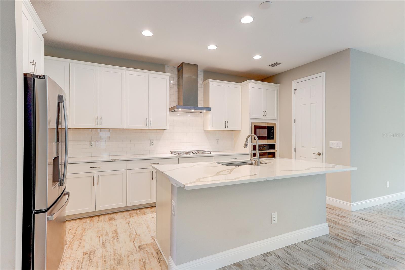 4000 BURDICK LOOP — photo 8
